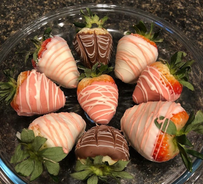 It is National Strawberry Day!

Here are some quick facts:
🍓The berry is 91% water
🍓High in vitamin C
🍓High levels of antioxidants 

How do you like to eat strawberries? Comment below ⬇️