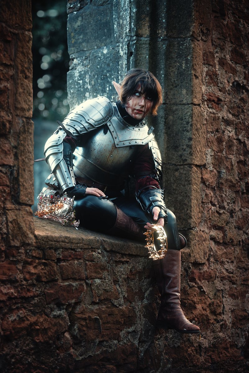 IamFaramon's tweet photo. "Heavy is the head that wears the crown .. so I took them all."
-
👑 @rhilentlesss 
📸 @IamFaramon 
-
I was so excited to edit this weekend's photos that I had to do one last night even though I'd only been home a couple of hours haha 🔥🔥
-
#Knightcore #Fantasyphotography https://t.co/hyWgz1okEv