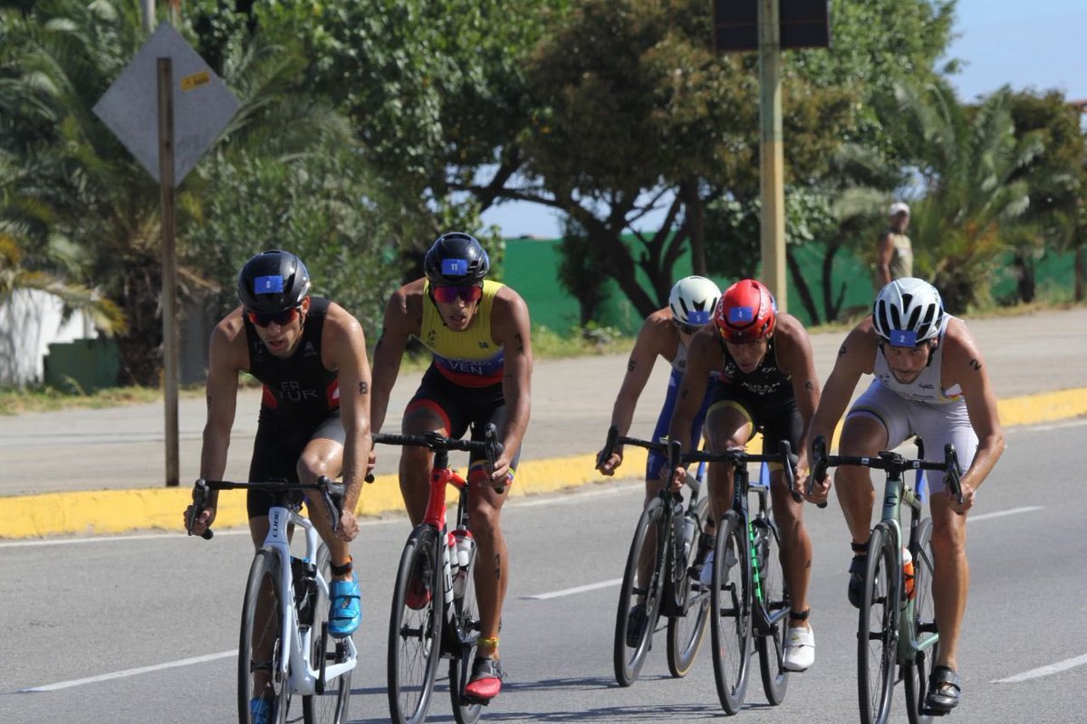 Türkiye Triatlon Federasyonu (@turkiyetriatlon) on Twitter photo Paris 2024 Olimpiyat Oyunları yolunda hazırlıklarını sürdüren milli triatletlerimizin katıldıkları yarışlardan güzel haberler gelmeye devam ediyor.
triatlon.org.tr/millilerimizde…
<a href="/YalcinkayaByrm/">Bayram Yalçınkaya</a> <a href="/Xiscatous/">Xisca Tous</a> <a href="/gultiginEr/">Gültigin Er</a> <a href="/EnesKzlck1/">Enes Kızılcık</a> #hedeftriatlon Paris 2024 Olimpiyat Oyunları yolunda hazırlıklarını sürdüren milli triatletlerimizin katıldıkları yarışlardan güzel haberler gelmeye devam ediyor.
triatlon.org.tr/millilerimizde…
<a href="/YalcinkayaByrm/">Bayram Yalçınkaya</a> <a href="/Xiscatous/">Xisca Tous</a> <a href="/gultiginEr/">Gültigin Er</a> <a href="/EnesKzlck1/">Enes Kızılcık</a> #hedeftriatlon