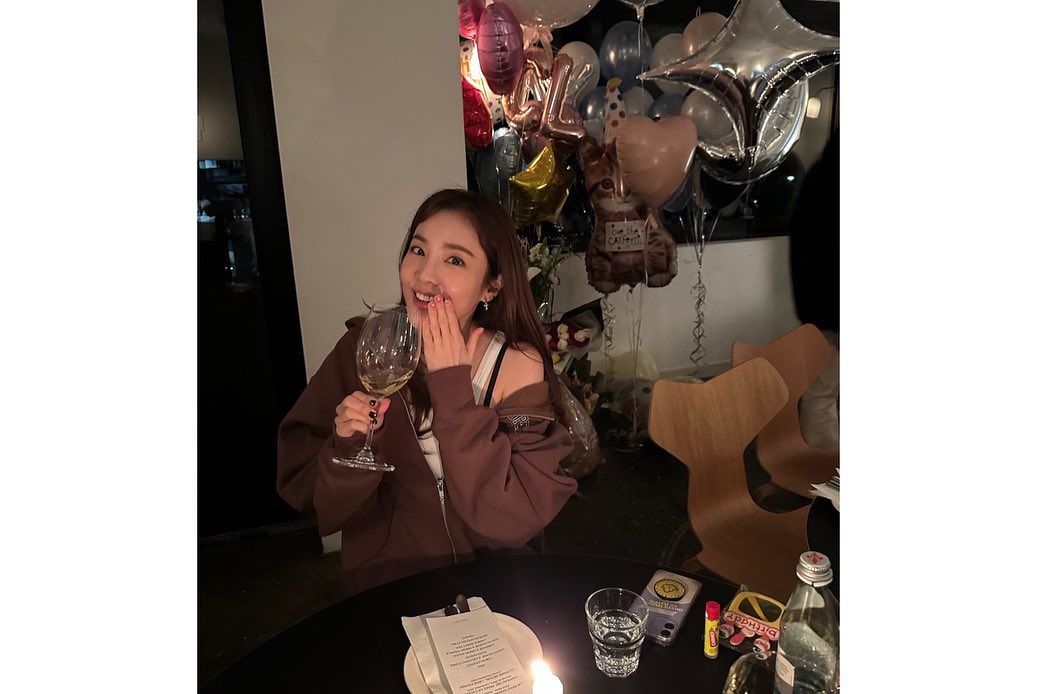 verrycherrycl's tweet photo. cute cute cute 😍 

@chaelinCL #CL https://t.co/ftrwzGnJdq