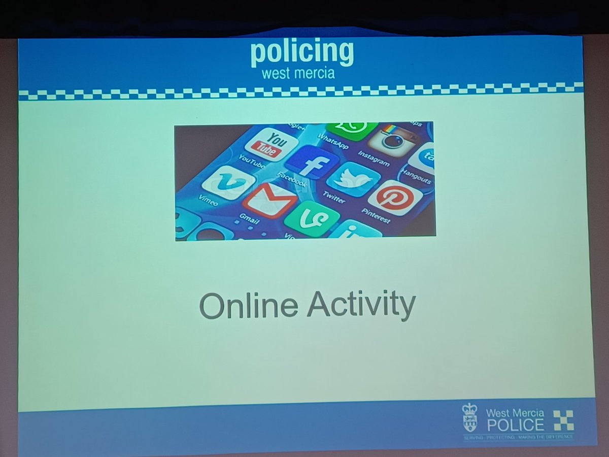 SWorSaferSchool's tweet photo. This morning, the Safer Schools Pcso's were at  @bowbrookhouse with Pcso's from  @PershoreCops. Delivering presentations on Online Safety and Hate Crime to students. Such a great way to start the new term. Thank you for having us @bowbrookhouse https://t.co/GRIiCBxDrA