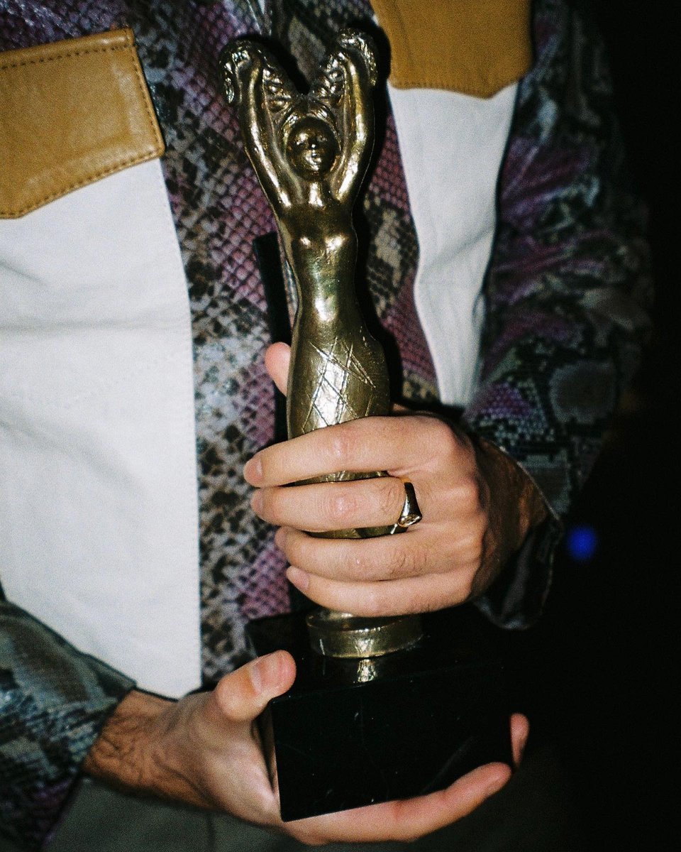 CA2LOTA's tweet photo. 📸 | Publicación de @alfredgarcia. ♥️
#BenidormFest #DesdeQueTúEstás
#TeamAlfred 🫶🏼

"Recuerdos analógicos de Benidorm. @eurovision_tve" 

👉🏼https://t.co/VvxBYx53KH https://t.co/KxmoqaufWS