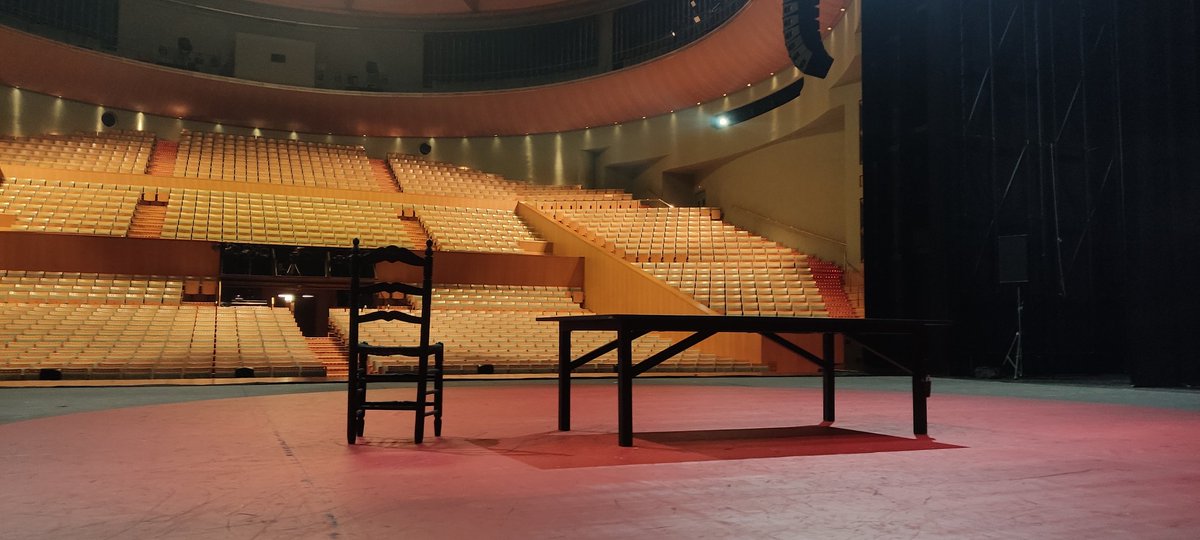 AlvaroDebada's tweet photo. 💃 De Flamenco!!🎚️
#sonidodirecto #concierto #teatrodelamaestranza https://t.co/dYglRukheV