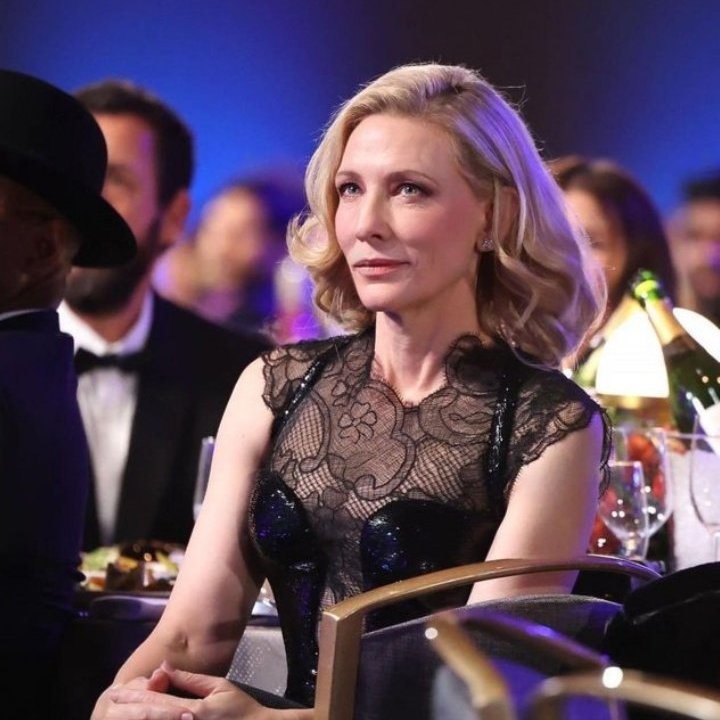 oceanaird's tweet photo. “how could she sit there and laugh and look so beautiful?” https://t.co/kUt9FPLpav