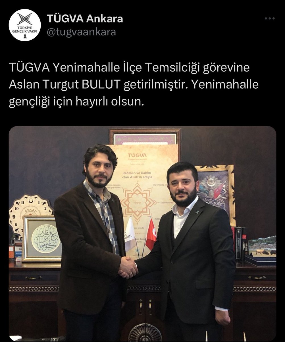 Shadow64534296's tweet photo. @ismailari_ Diyanet ve tügva CV li Türk Kızılay afet yönetim direktörünün paylaşımları, 155  yıllıkkurum nasıl bu hale gelir? Türk Kızılay uluslarası bağımsız bir kurum değil miydi? Ak partinin trollüğünü mü yapıyor? https://t.co/TluhLTwPSR