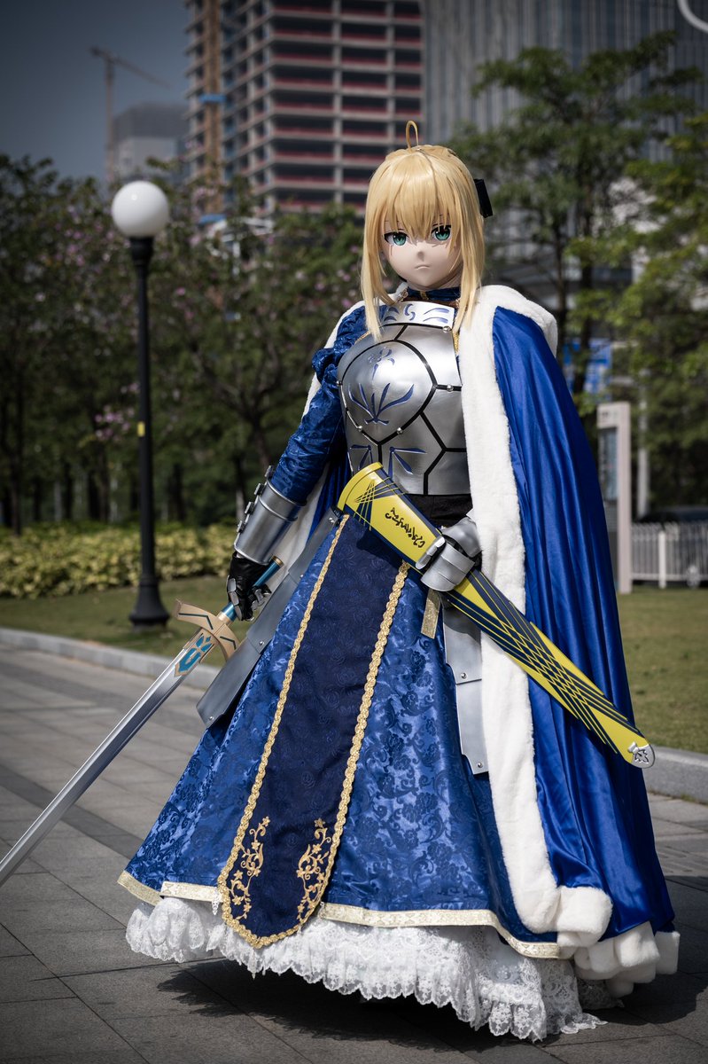 PianyiMkll's tweet photo. #FateStayNight #FateGO #FateGrandOrder #fgo
#Saber #アルトリア・ペンドラゴン #kigurumi #着ぐるみ
Servant Saber遵从召唤而来
Master 请指示
从此我的剑与您同在，您的命运与我相存。———于此，契约完成
photo by @MIKU_yexing 也谢谢其他大佬的协助！
ps刚好当2000fo纪念~ https://t.co/jrhf4Q0LWj