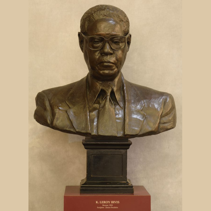 StateMuseumPA's tweet photo. Nearly fifty years ago K. Leroy Irvis made history when he was elected as the first African American to serve as speaker of a state general assembly. His bust, sculpted by Zenos Frudakis can be viewed on the Ground Floor. #BlackHistoryMonth #CuratorsChoice
https://t.co/a5RvJT8C7z https://t.co/SyRQimoTOy