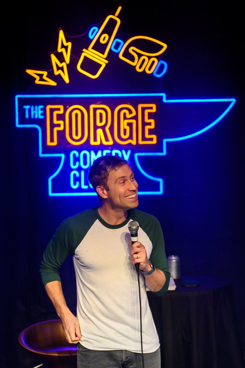 Last week I was lucky enough to catch @russellhoward doing doing a work in progress gig for his 2023 tour at @ForgeComedyClub at @IronworksBTN and he was brilliant 🙌🏻
.
.
.
#livecomedy #supportlivecomedy #russellhoward #comedy #comedyphotos #comedyphotography