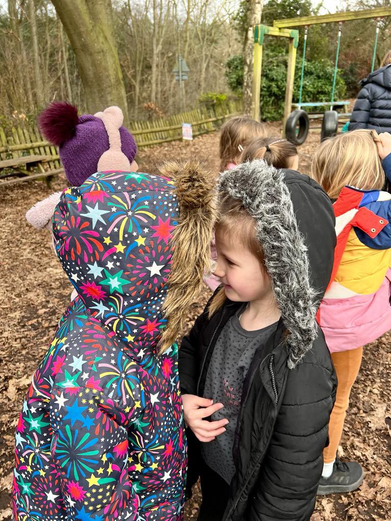 SaightonPrimary's tweet photo. Belgravia arrived safely at Fox Howl and are settling in with some team building activities 😁@conwaycentre #flourishingtogether #passthepaper 👏🏼 https://t.co/4zQGBZoJMA