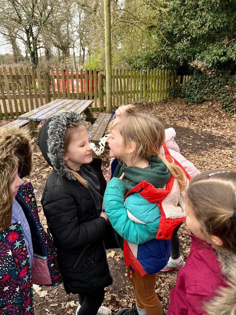 SaightonPrimary's tweet photo. Belgravia arrived safely at Fox Howl and are settling in with some team building activities 😁@conwaycentre #flourishingtogether #passthepaper 👏🏼 https://t.co/4zQGBZoJMA