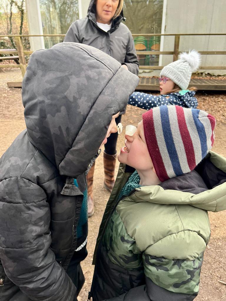 SaightonPrimary's tweet photo. Belgravia arrived safely at Fox Howl and are settling in with some team building activities 😁@conwaycentre #flourishingtogether #passthepaper 👏🏼 https://t.co/4zQGBZoJMA