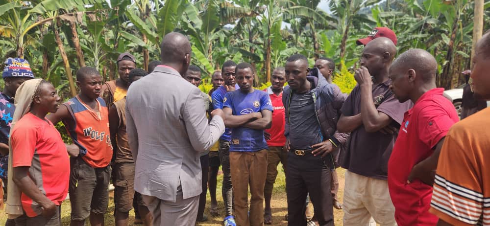 Earlier today, at the ground breaking for Solar Powered Water Supply and irrigation scheme in Kashojwa village, Rukarabo Parish, Mwizi Sbcounty in #Rwampara East Constituency.
This project shall be implemented by <a href="/nexusgreenltd/">Nexus Green Limited</a> which operating on behalf of <a href="/min_waterUg/">MINISTRY OF WATER AND ENVIRONMENT 🇺🇬</a>