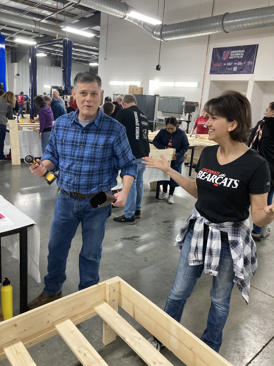 JTLengineering's tweet photo. JTL volunteered with @MetroUnitedWay on Saturday at @ProsserCareers in New Albany to build 8 bed frames for low-income children in @GCCSchools.

We had 5 JTL volunteers; Steve Marshall, Shelly Marshall, Brandon Frazier, Corey Smith, Aaron Sutherland.

#JTLengineering #LiveUnited https://t.co/XtZaWSlJQE