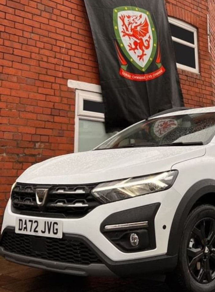 wrexhamtaxis's tweet image. Looking for Quality Vehicles, Friendly Drivers, and an unrivaled Passion for all things Welsh and Wrexham AFC? Look no further than Wrexham Taxis! 🚖✨🏴󠁧󠁢󠁷󠁬󠁳󠁿⚽ #Wrexham #WrexhamTaxis