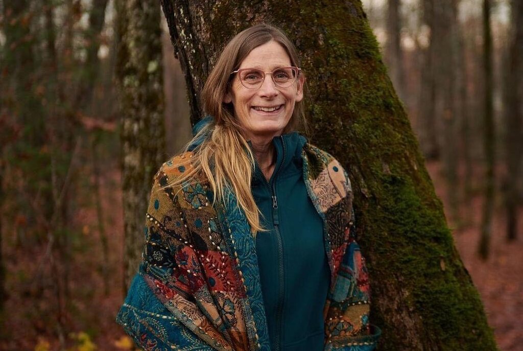 NorthernEdge's tweet image. Where do we begin to express our gratitude for Martha on this milestone birthday of hers...

As the sun rises, so does Martha. She greets the day at dawn and moves and breathes with the changing colours on the horizon, a guardian helping usher light into the world. 

Martha …