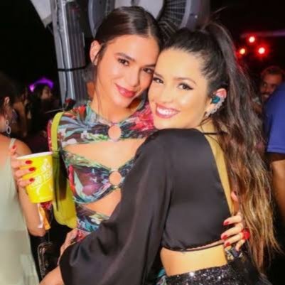 juliette 🤝 bruna marquezine