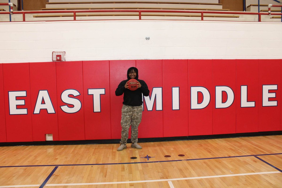 Bing_EastMiddle's tweet photo. A HUGE congratulations to Hayden Gibson who had an incredible game for our Varsity Lady Patriots!!! Being pulled up for the game, Hayden was the leading scorer with 19 points to power through Elmira on Saturday! The team advanced to the Class AA final versus Corning on Friday! https://t.co/ZSAOX4pGM9