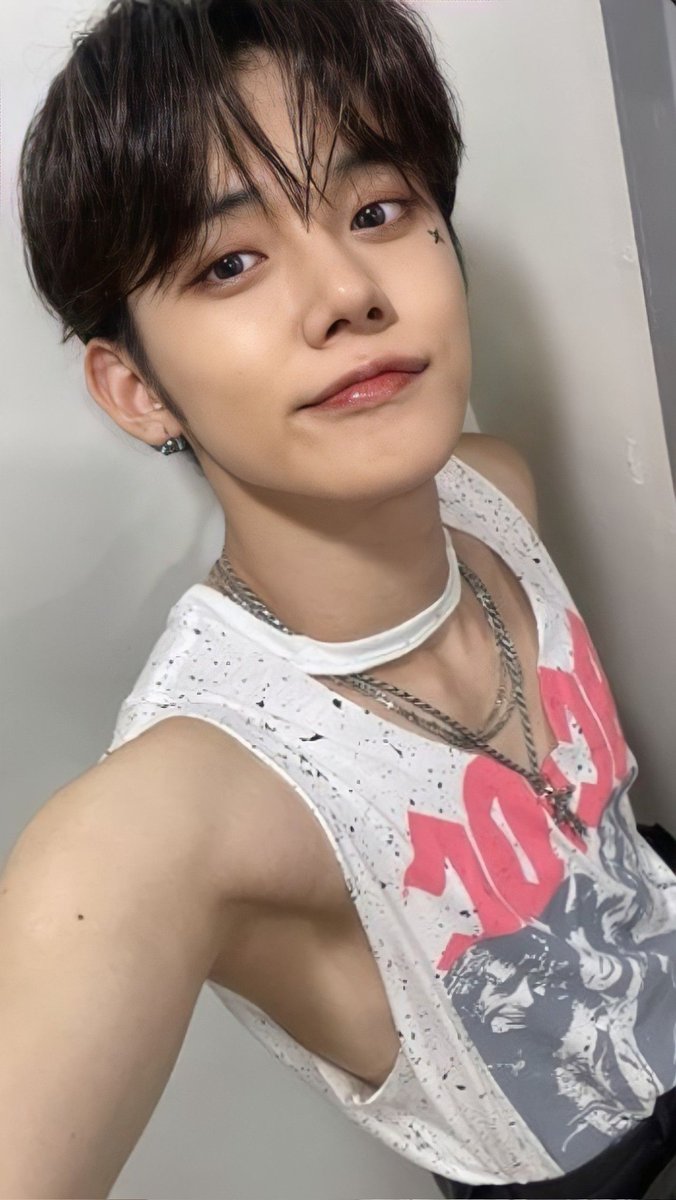 ten 🔞🍉 tweet media