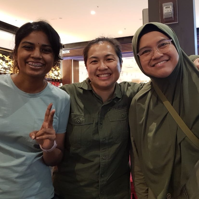 mizzmidori's tweet photo. Diversity in one frame!

#wwfx https://t.co/f1rz3giVED