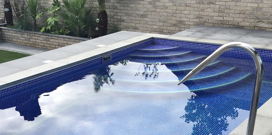 WellnessOneG's tweet photo. Utilising cutting-edge technology, we employ the highest industry standards to the bespoke swimming pools building process to create the ideal wellness facility. 

Direct message us or visit our website https://t.co/bEbV2cb4Xl to start your swimming pool project. https://t.co/t2lvRCPCV1