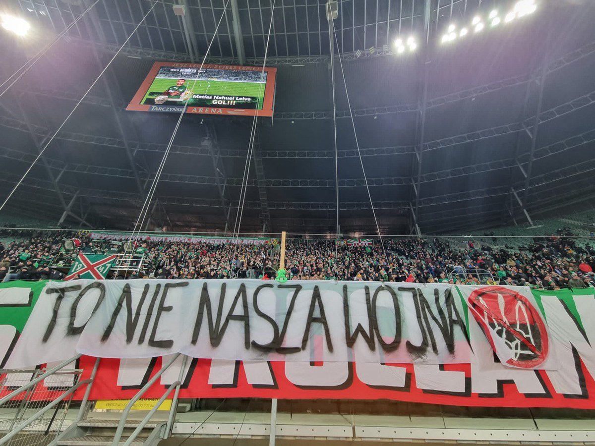 jacekmiedlar's tweet photo. Śląsk Wrocław!
#ToNieNaszaWojna
#PolskaAntybanderowska https://t.co/2ricC8EUab