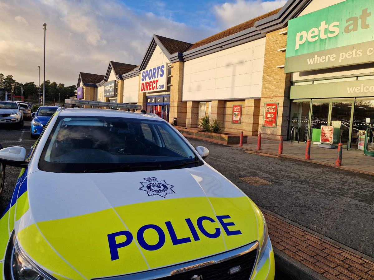 Following reports of ASB at Thetford Forest Retail Park recently local Beat Managers have been providing reassurance to businesses and visible patrols of the retail park.
#ThetfordSNT
#VisiblePolicing