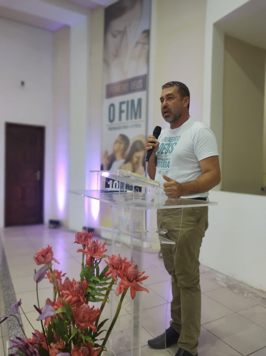 Uma mensagem muito forte, impactante e reconfortante. Obrigado, <a href="/emiliofaye/">Emílio Faye</a> ! Que o Eterno continue te usando. 

3o Dia
#PrimeiroDeus 
#10DiasdeOração 
#APEUmaIgrejaqueNaoPara