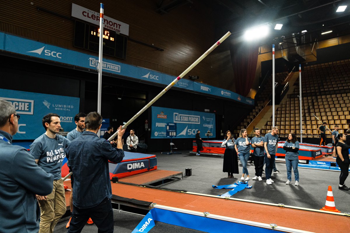 Initiation perche avec <a href="/airlavillenie/">Renaud LAVILLENIE OLY</a> et notre partenaire <a href="/SCC_Info/">SCC</a> ✅