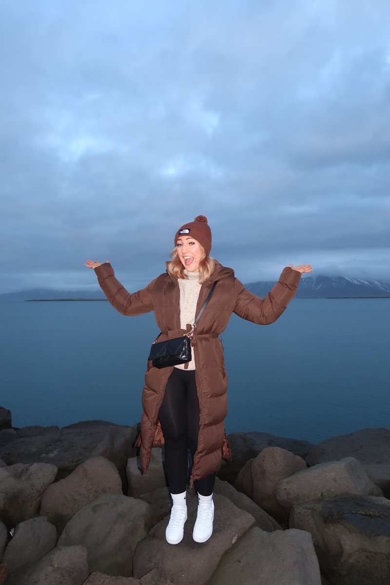 HarryR656's tweet photo. Iceland is amazing ❄️🥳 https://t.co/MGiE9SJUw9