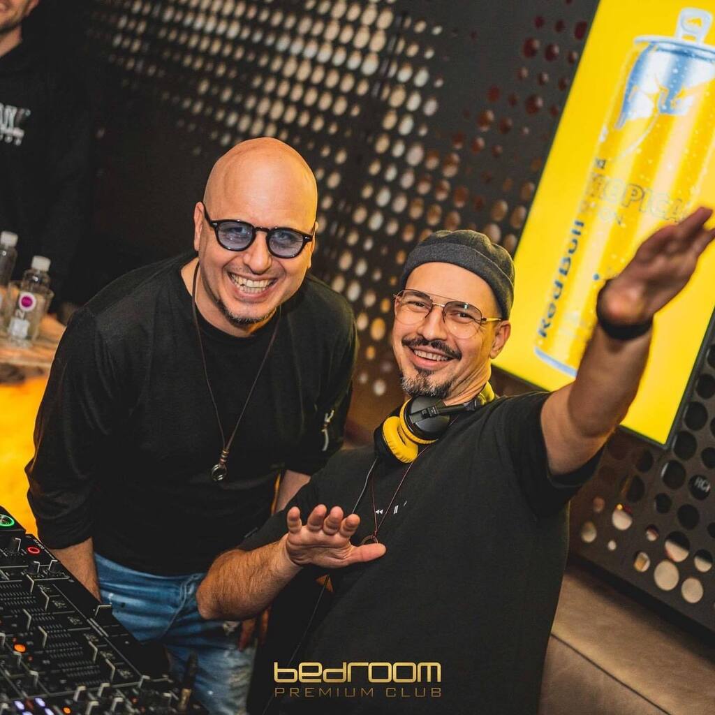 In the house tonight with @mrk_dj 
@bedroompremiumclub 
#teamgohard #neversleep #dimobg #mrkinthemix