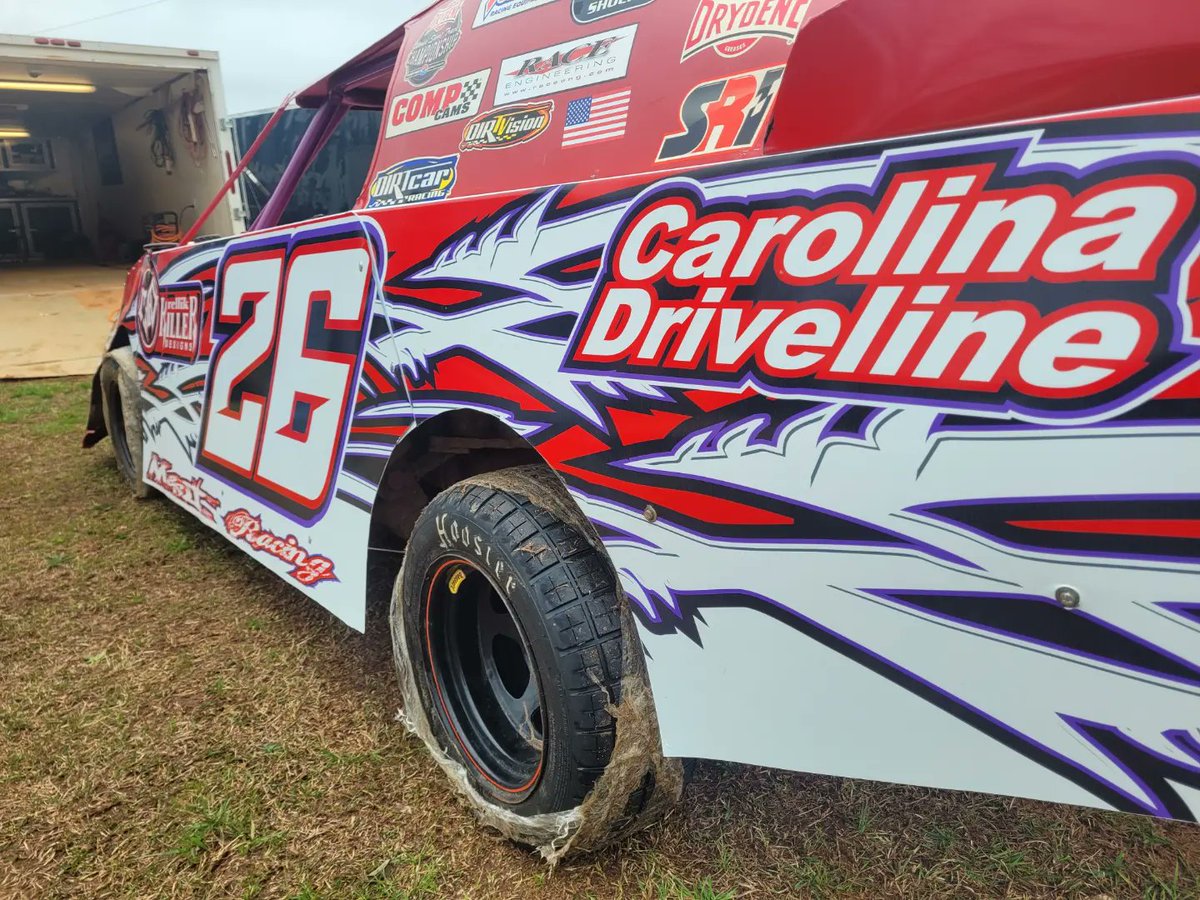 LavoniaSpeedway's tweet photo. Cars unloaded, equipment being readied & off we'll be for the 2️⃣0️⃣2️⃣3️⃣ race season! Still plenty of time to head to the track! Racing begins at 1PM! ⏰️
#SpringNatty #LavoniaSpeedway https://t.co/DNZu3zn4LP