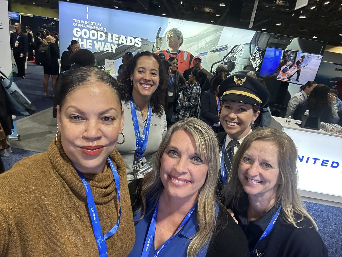 Our pilots, technicians, and employees look fantastic, representing United Airlines at the WAI2023 conference!! So proud to be a part of a winning team! !! 
#UnitedAirlines #WomenInAviation