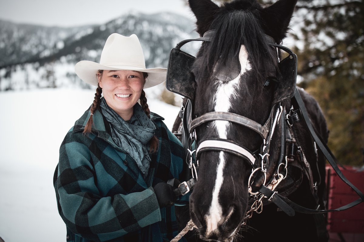 SunMtnLodge's tweet photo. All smiles with our furry friends. 🐴 ❤️ 
#SunMountainLodge https://t.co/1v0nrxyfBm