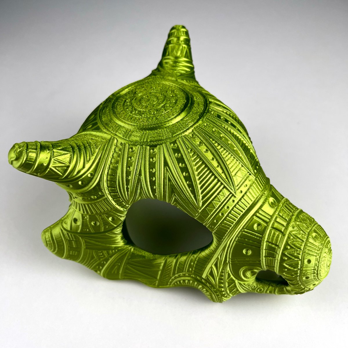 BambulabGlobal's tweet image. We couldn&apos;t help ourselves 😍 we loved the Ornate Mew skull by @ChelsC423 so much that we went ahead and also printed the Cubone Skull as well! This was printed in @extrudr Venom Green Biofusion - The model is available on @Thangs3D  - bit.ly/3YTWJVp