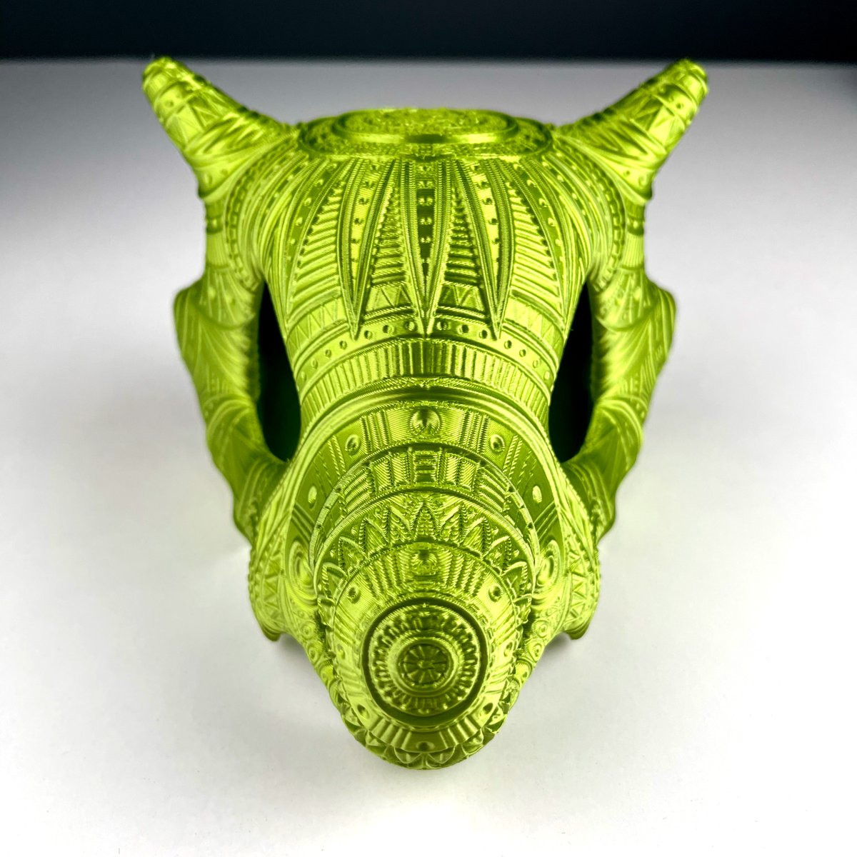 BambulabGlobal's tweet image. We couldn&apos;t help ourselves 😍 we loved the Ornate Mew skull by @ChelsC423 so much that we went ahead and also printed the Cubone Skull as well! This was printed in @extrudr Venom Green Biofusion - The model is available on @Thangs3D  - bit.ly/3YTWJVp