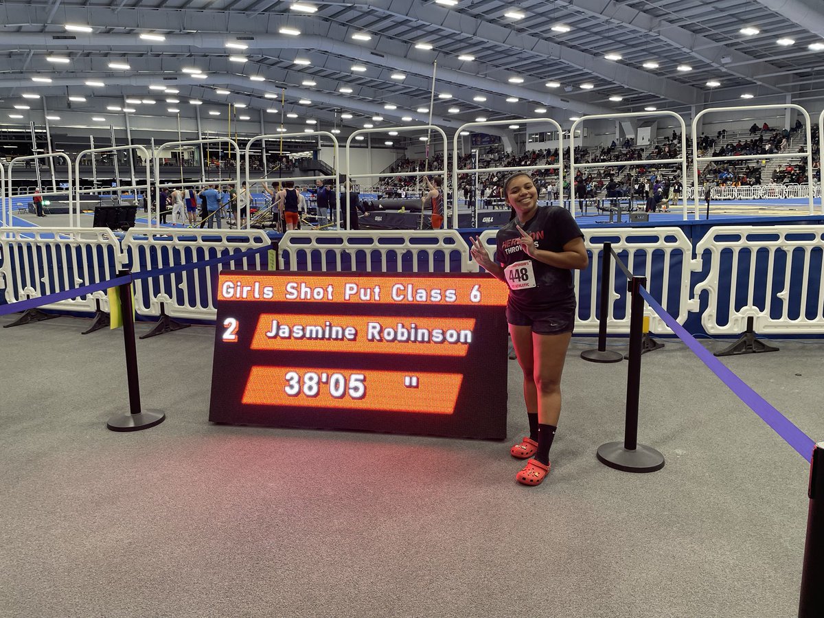 herndonsports's tweet photo. Congratulations to Jasmine Robinson - Shot Put / 2nd place 🥈VHSL Class 6 Indoor Track Championships. https://t.co/1JOwlzaU9n