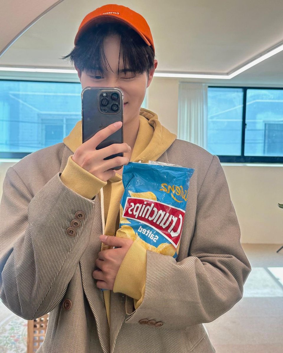 x_nurika's tweet image. [240223] ab6ix_official Instagram güncellemesi, Daehwi

“#campusplus Mart sayısı, lütfen ilgiyle bekleyin💕”

🔗 instagram.com/p/CpCr0LKBNi1/…

#AB6IX  #에이비식스  #전웅  #김동현  #박우진  #이대휘  @AB6IX @AB6IX_MEMBERS