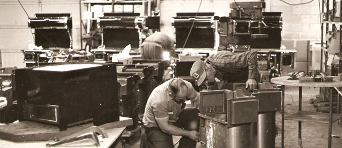 It was a little over 35 years ago when we got our start by building wood-burning cook stoves. Many consumers loved the appearance of the cook stoves but asked if modern conveniences such as gas or electricity could be installed. So that’s exactly what we did. #throwback