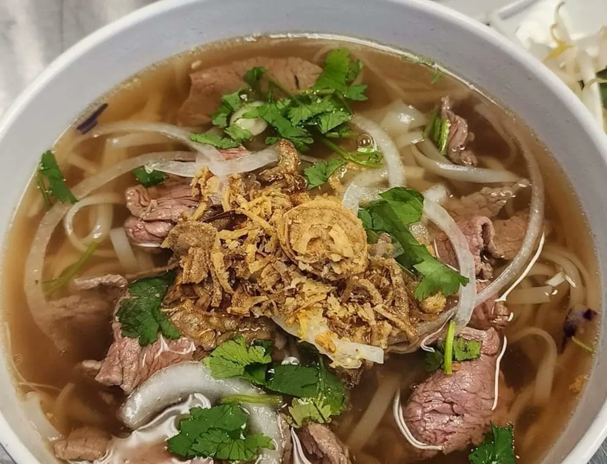 TokaBocca's tweet photo. Wake &amp; Bake Brunch is going on at the TokaBocca! Come enjoy a delicious brunch and live music! Pho Shizzle is ready to serve and warm you up on this cold day! Let's get lit! https://t.co/GKpioUopfB