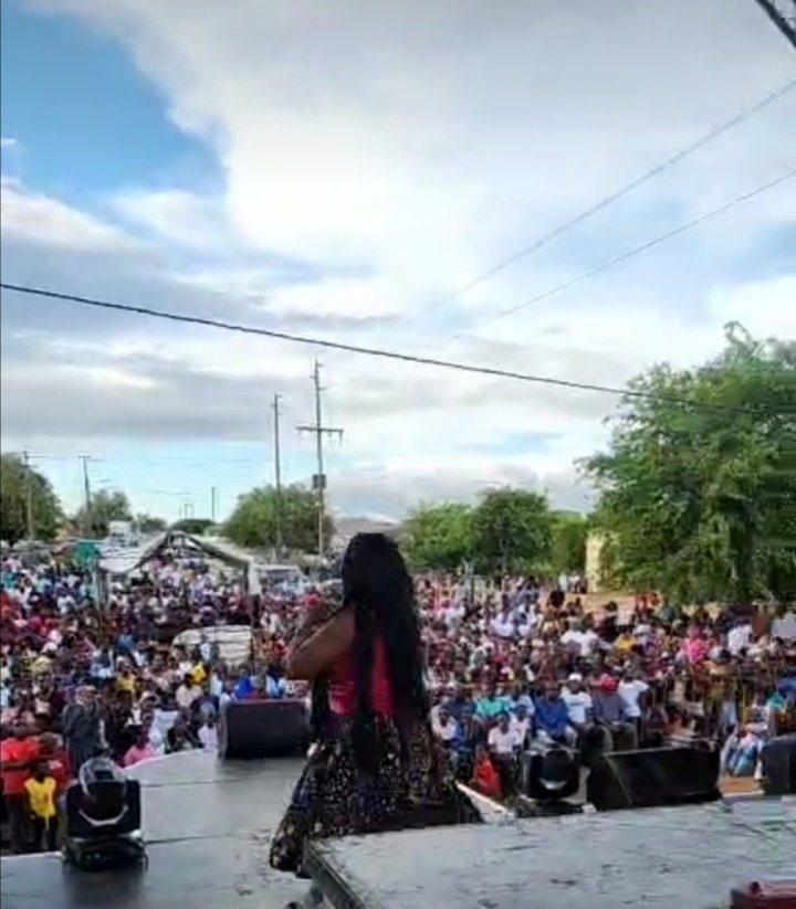 TokoMasemola's tweet photo. Limpopo enjoying #ANC111 at the place I call home. We are children of Ga-Masemola. Descendants of King Matlebjane. From the clan of Ba-Tau. My home. Home is where the heart is. 💛🖤💚 https://t.co/kJYHZxYNl7