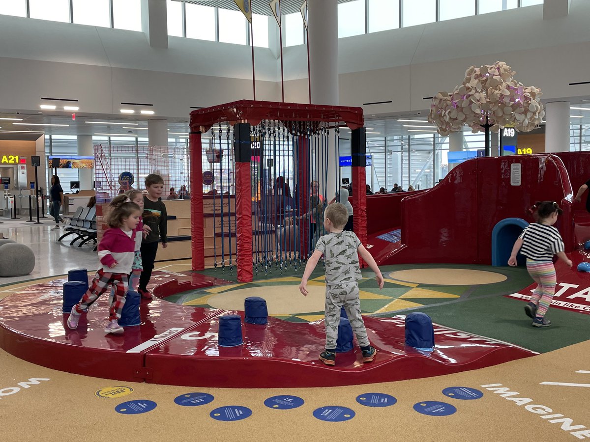 Andrea Smith (@andreasmith) on Twitter photo Whoever designed this in the new Terminal A at <a href="/EWRairport/">Newark Liberty International Airport</a> is brilliant. Where was this when I was traveling with little kids? It would’ve saved many trips up and down the escalators. #travel #newarkairport #terminalA Whoever designed this in the new Terminal A at <a href="/EWRairport/">Newark Liberty International Airport</a> is brilliant. Where was this when I was traveling with little kids? It would’ve saved many trips up and down the escalators. #travel #newarkairport #terminalA