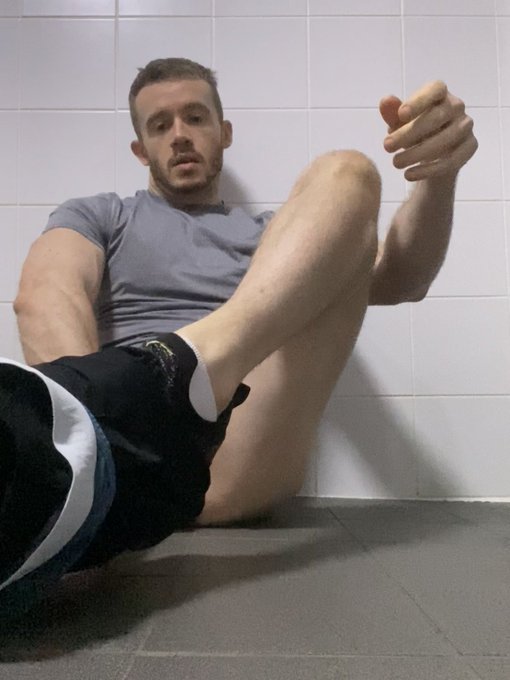 1 pic. Just posted a new gym bathroom video, Couldn’t wait until I got home ?? #OF #gay #hung https://t