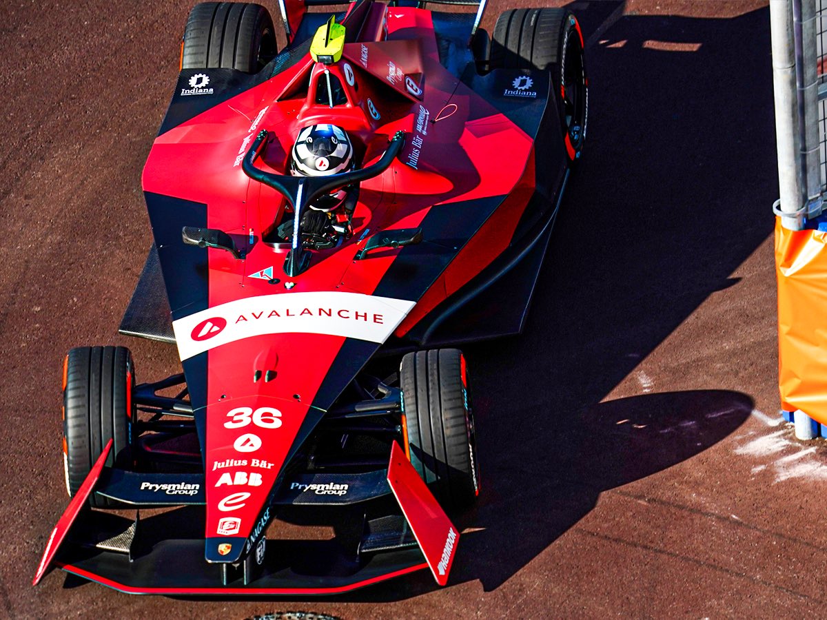 AceNxtGen's tweet photo. Here to spark up your weekend with some stunning #ABBFormulaE liveries 😍

Which is your favourite? 🤔

#Motorsport #capetowneprix #racing #GreenkoHyderabadEPrix #India #AceNxtGen #ABBFormulaE #IndiaDrives #HyderabadEPrix https://t.co/jUUsh0l0nB