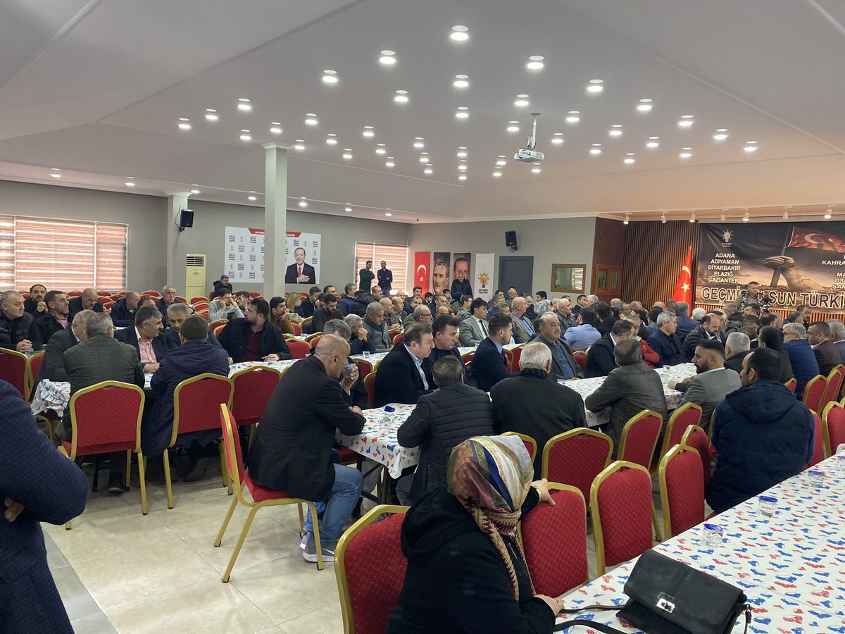 AkEsenyurt's tweet photo. Depremde hayatını kaybeden vatandaşlarımız için düzenlediğimiz mevlid programımızı, sorumlu milletvekilimiz Sn. Tülay Kaynarca’nın katılımlarıyla ilçe başkanlığımızda gerçekleştirdik. 

Vefat eden vatandaşlarımıza Allah’tan rahmet, kalanlara baş sağlığı ve sabırlar diliyoruz. https://t.co/5OI3M7DYXK