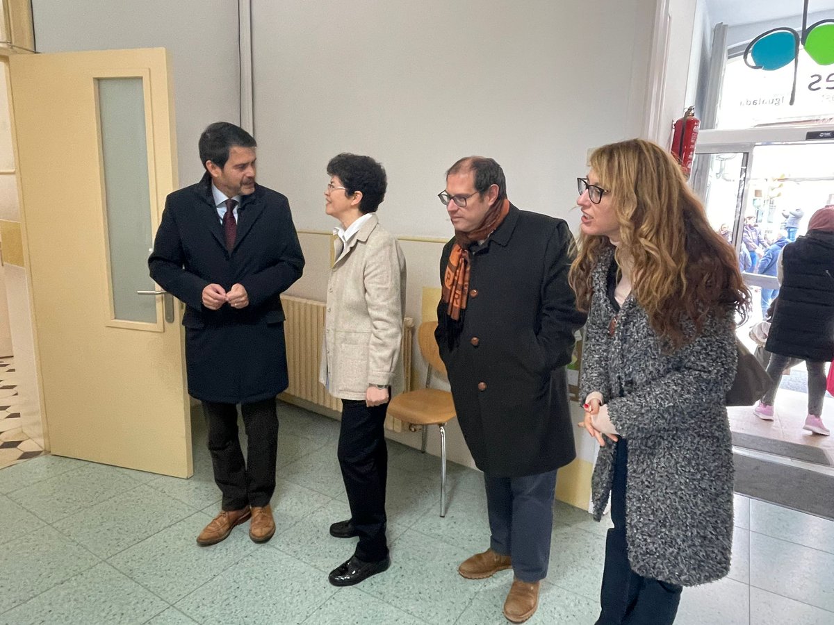 ajigualada's tweet photo. L’escola @MDPIgualada celebra aquest any els seus 150 anys d’història. Avui s’ha fet el primer acte institucional per commemorar aquesta efemèride. https://t.co/kjbM2gM519
