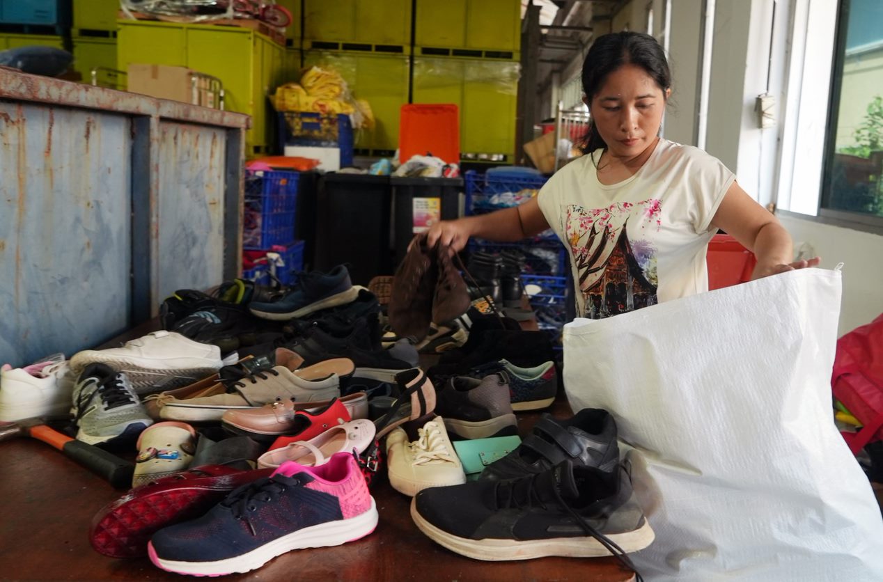 Six pm shoes sale