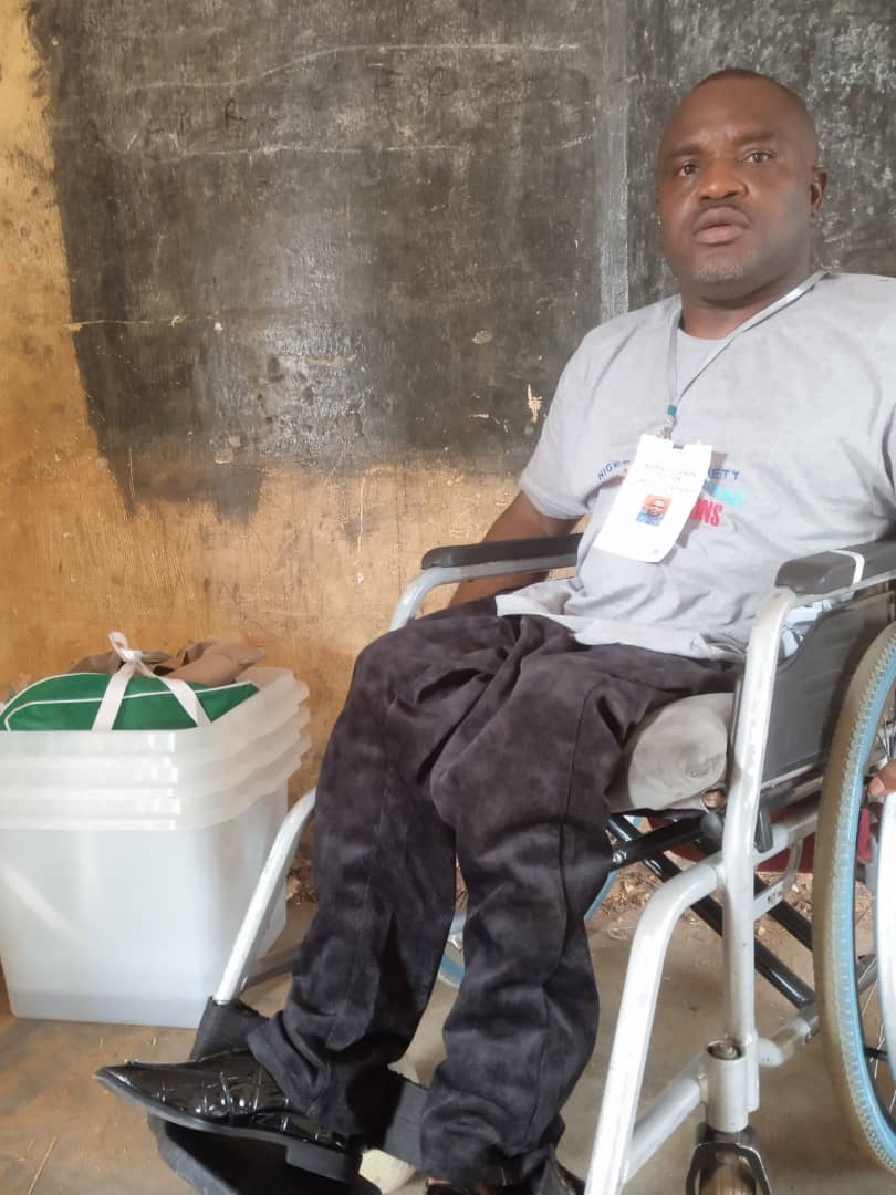 CCDNigeria's tweet photo. Persons with disabilities are always willing and ready to exercise their franchise. 

PWDs in their numbers across the country turned out to vote for the candidate their choice. 

However, @inecnigeria remove all barriers for improved participation of PWDs. 
#NigeriaElections2023 https://t.co/MTjv3UwEFz