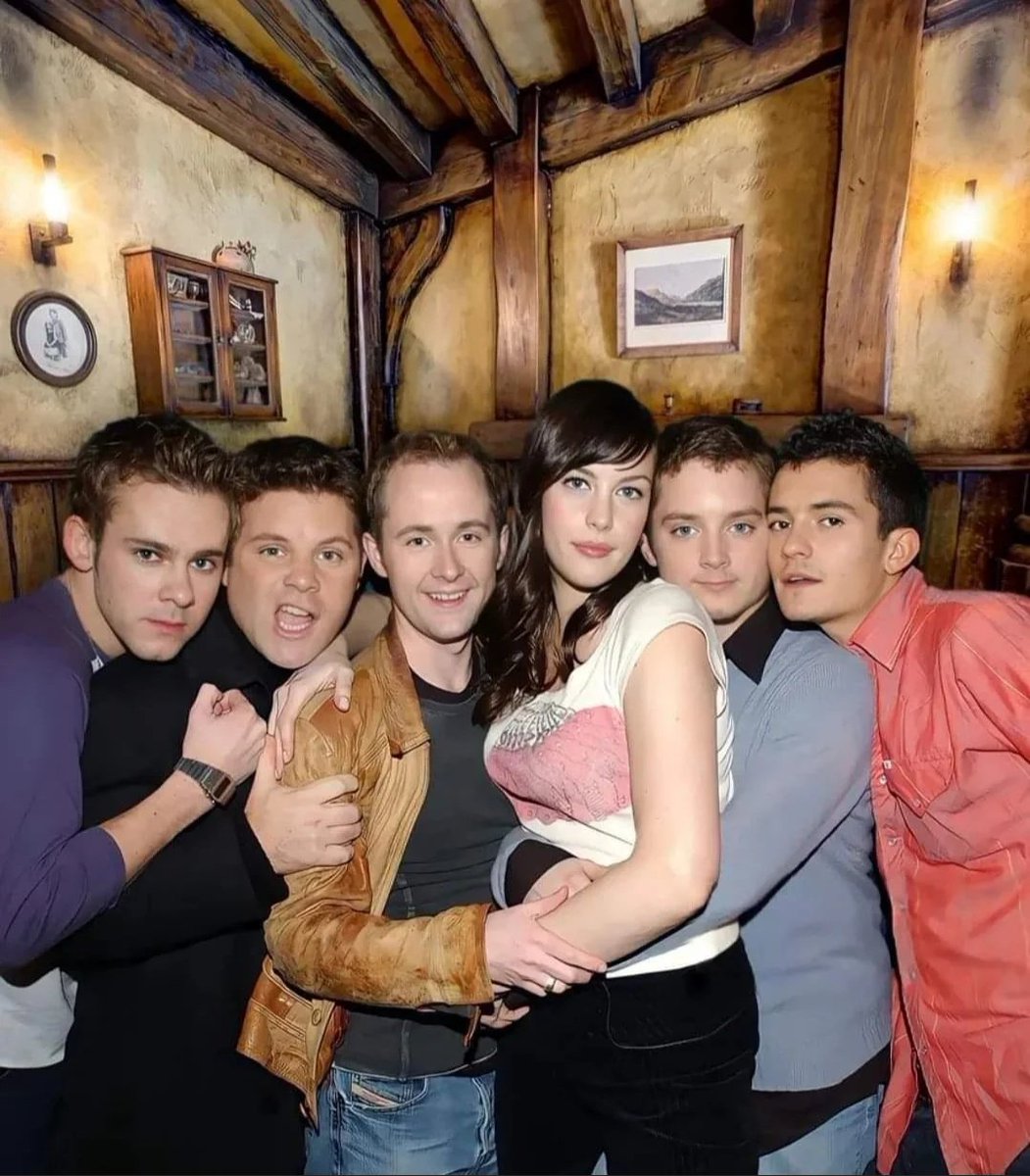 CassiusGreat's tweet image. Caraca, o Elijah encoxou HARD a Liv 🤣🤣🤣
#osda #tlotr