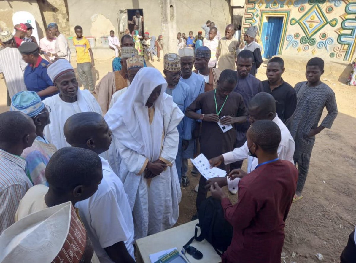 kddecides2023's tweet photo. Igabi LGA
PU: Ungwan Sarki ZANGON-AYA 
Polling Code: 001
Election in progress smoothly https://t.co/pXRrsD3ZrX