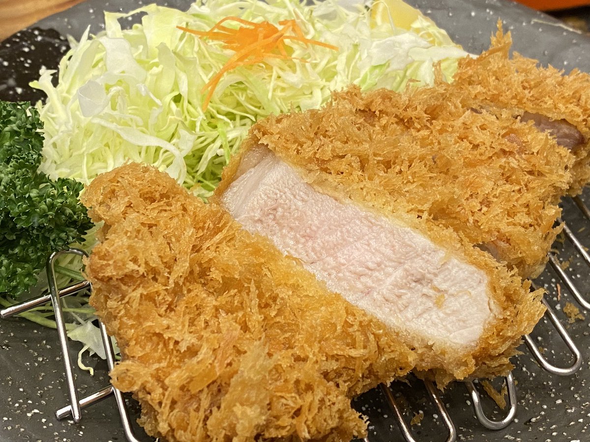 ouka_nao's tweet photo. スープラオーナーズクラブ関東支部定例会でした🐷✨

私の好きなサイボクでランチ会‼️
まったり短時間の関東支部定例会です❗️

次回は4月‼️
いちご狩りかなぁ🍓❣️ https://t.co/rtZ2SdvPnG
